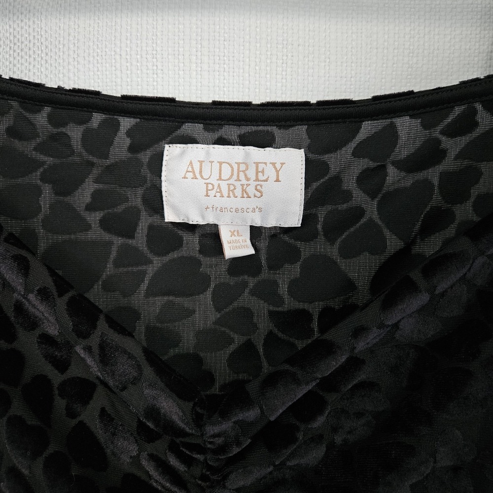 Audrey Parks Black Velvet Heart Mesh Ruched Crop Top XL Long Sleeve Romantc Goth - Picture 5 of 6